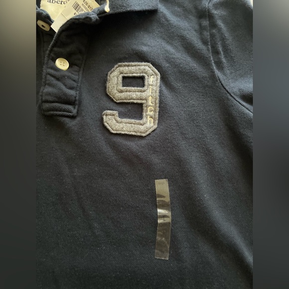 Abercrombie & Fitch Big Boys Logo Collar Shirt (NEW with Tags) - Picture 3 of 5